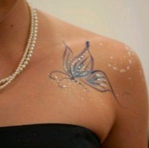 Meet your Posher, Arika